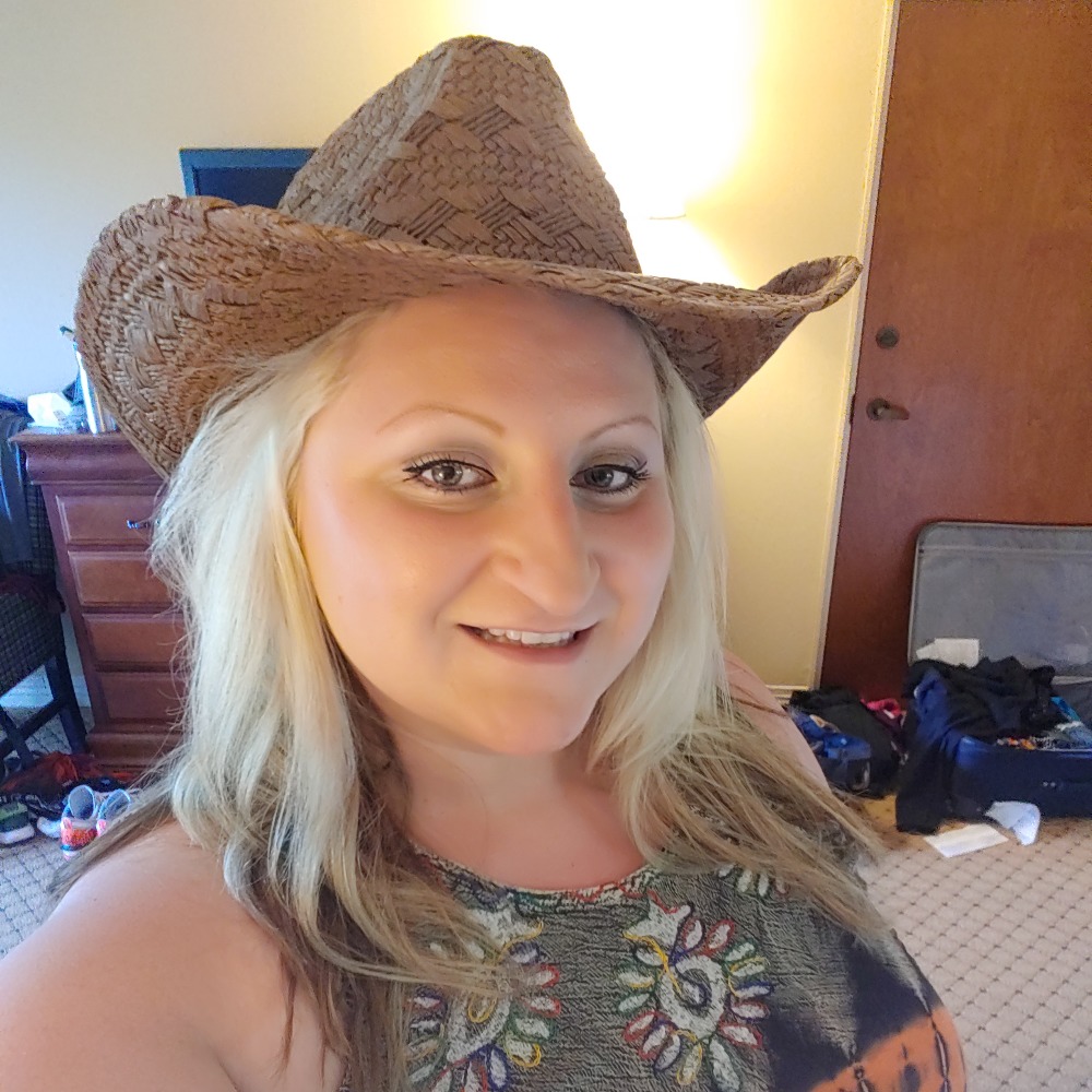 Meet your Posher, Christee